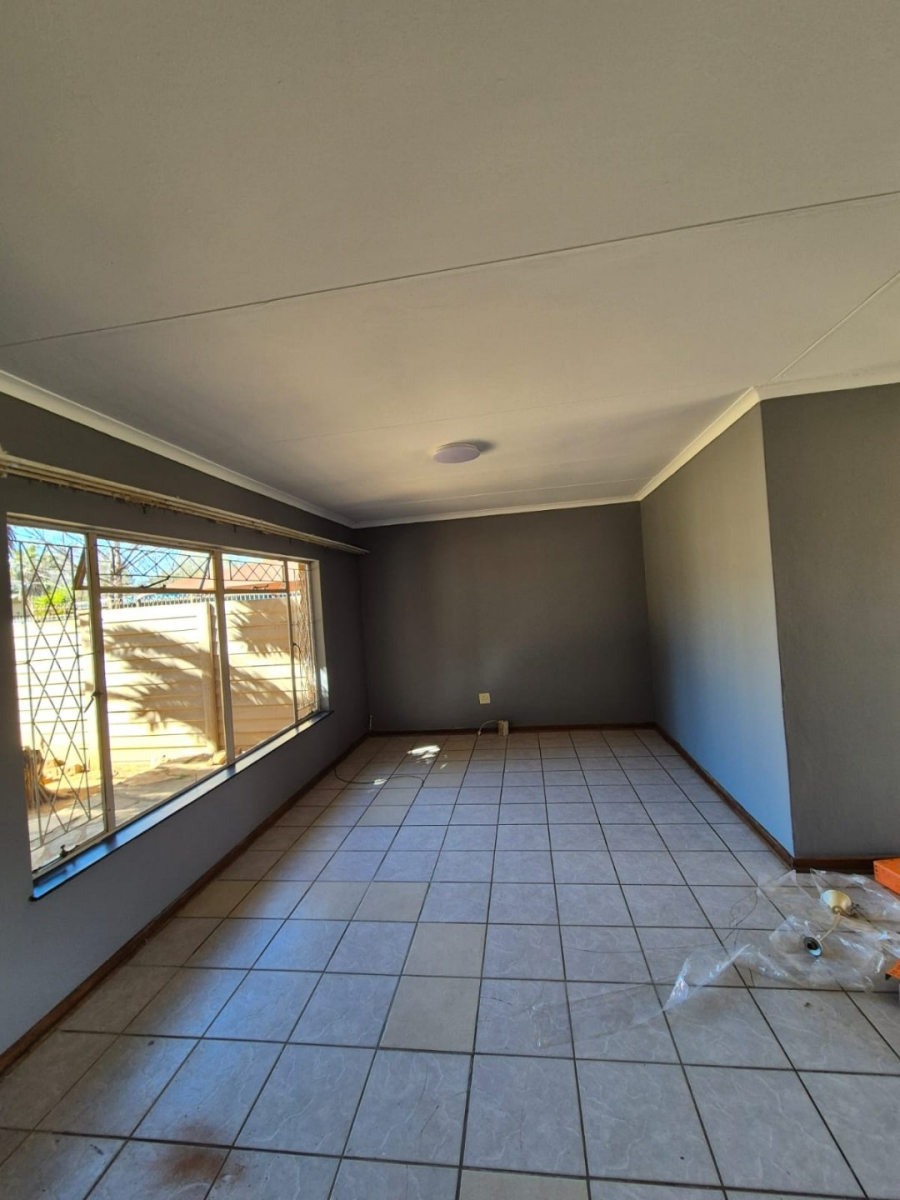 3 Bedroom Property for Sale in Universitas Ridge Free State
